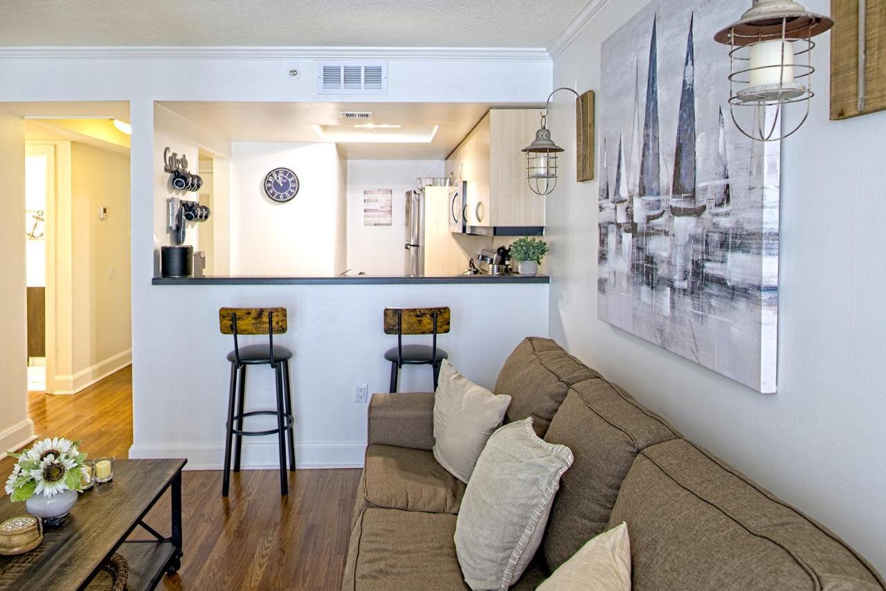 Apartamento 1bed 1bath Steps To Marina & Cocowalk In Grove Miami